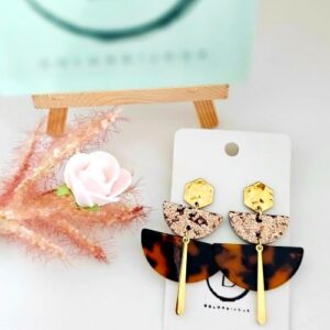 Boucles d'oreilles marron cuir résine colorbijoux