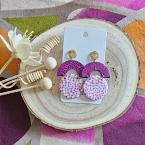 Boucles d'oreilles Amandine cuir violet (1)