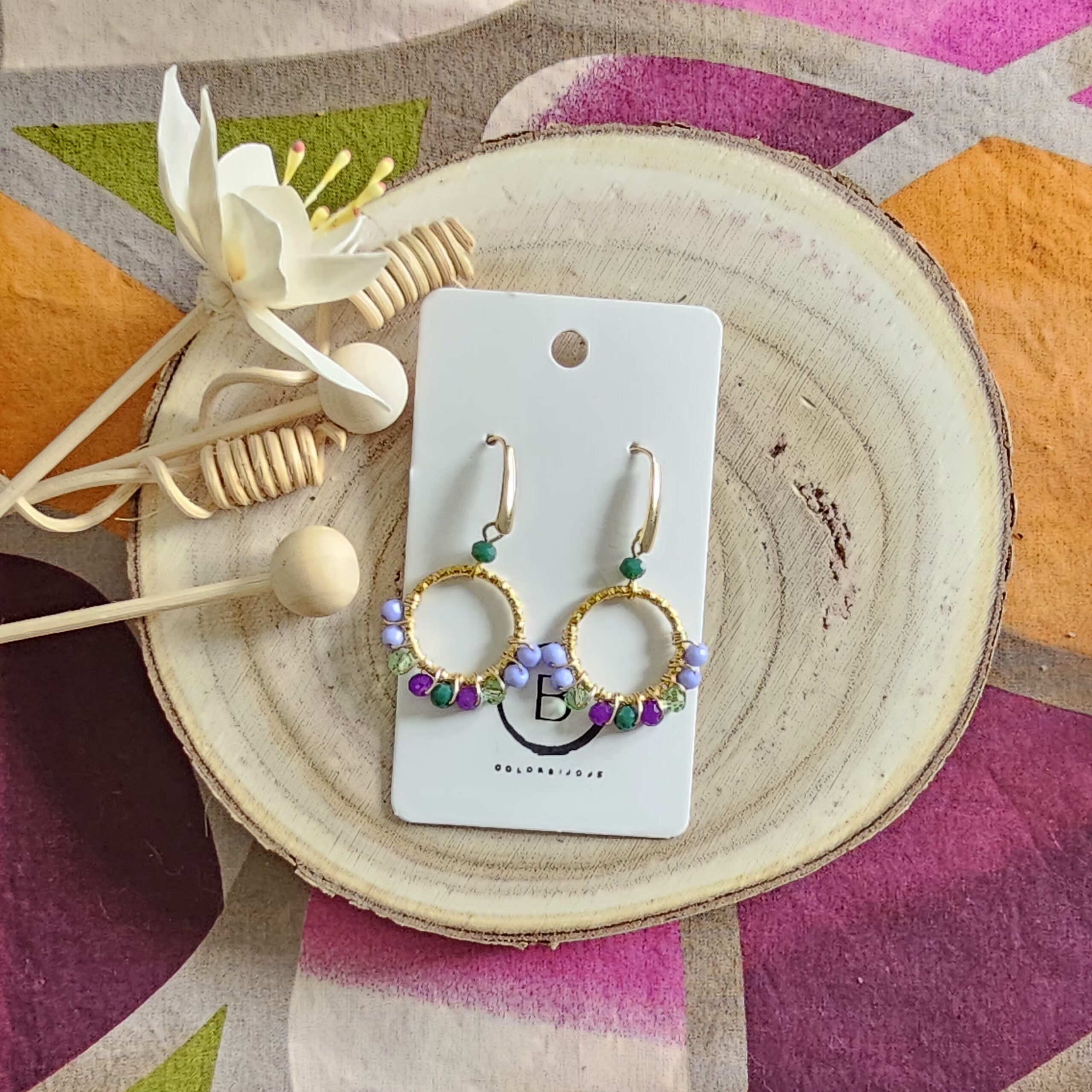 Boucles d'oreilles Arielle en perles de verre vert violet (1)