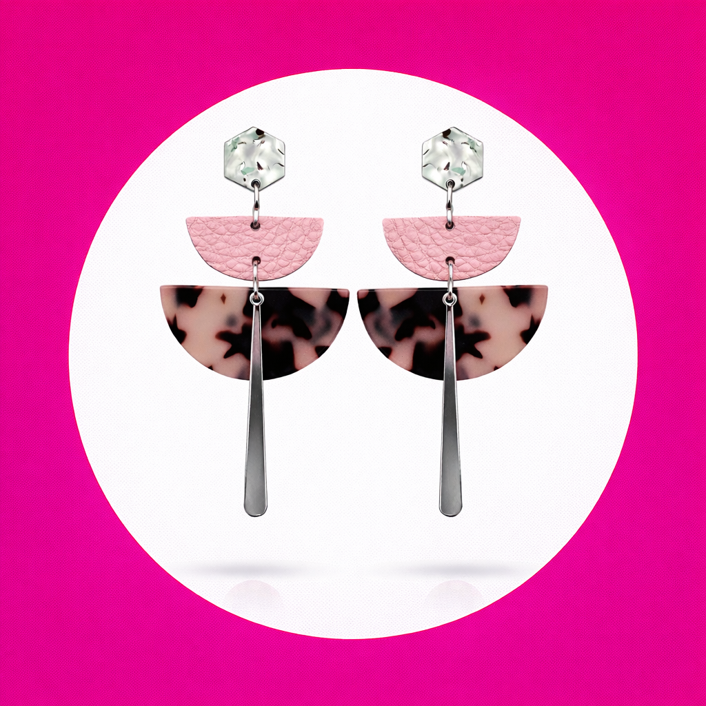 Boucles d'oreilles Charlotte en cuir rose (2)