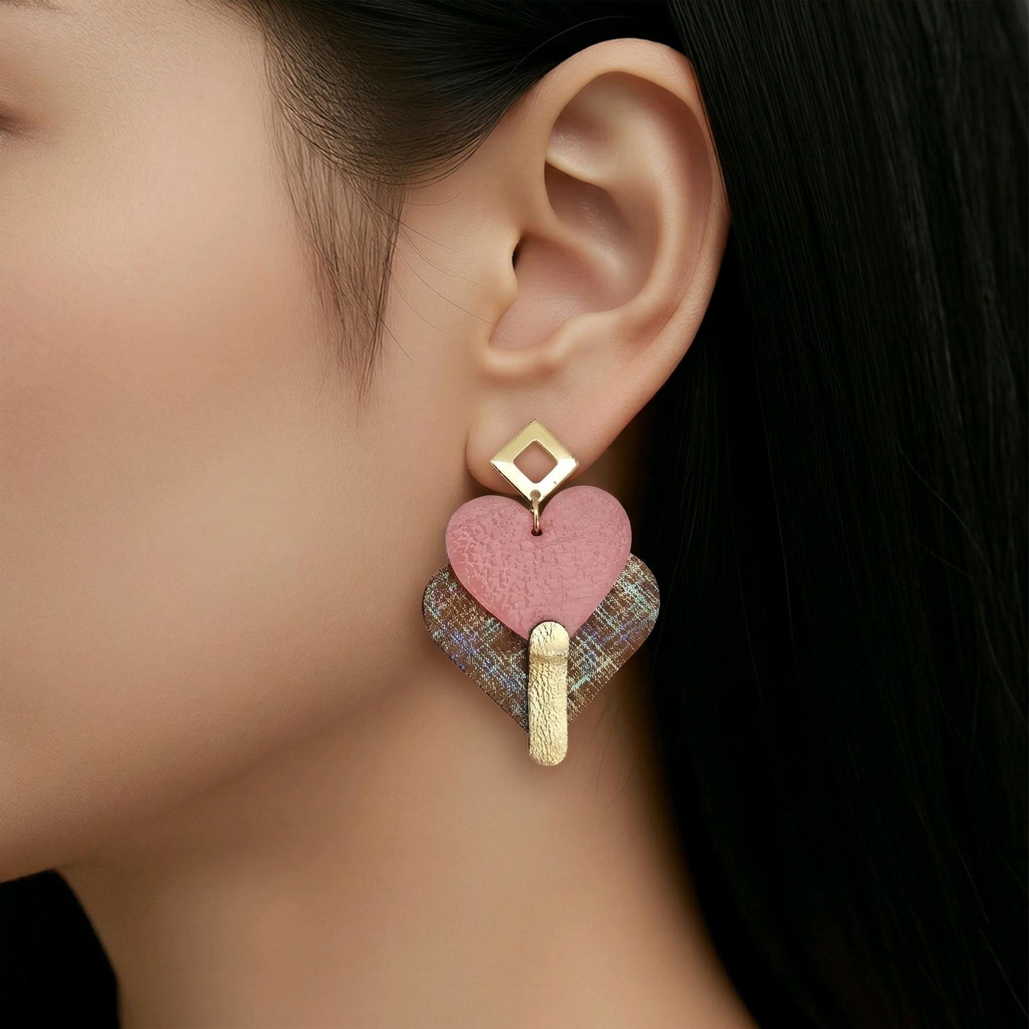 Boucles d'oreilles Diva en cuir rose multicolore (1)