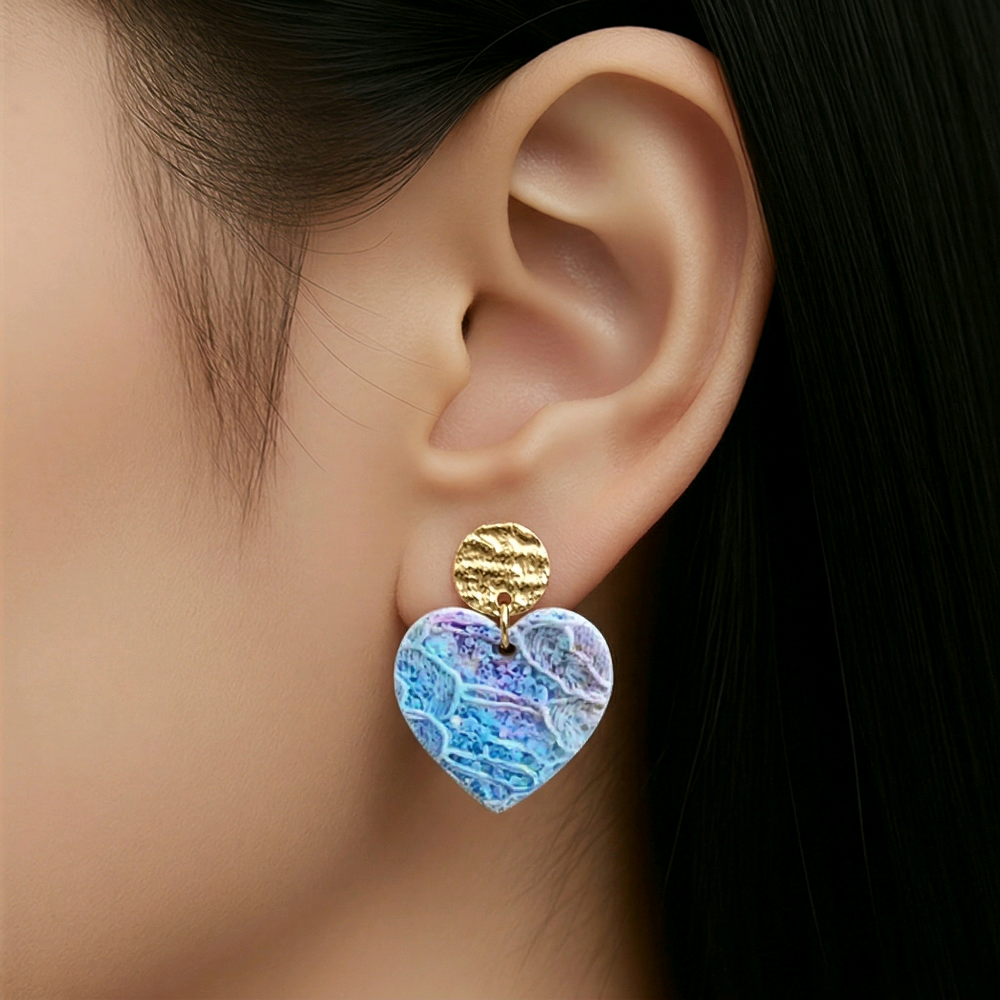 Boucles d'oreilles Girly en cuir bleu fuchsia (1)