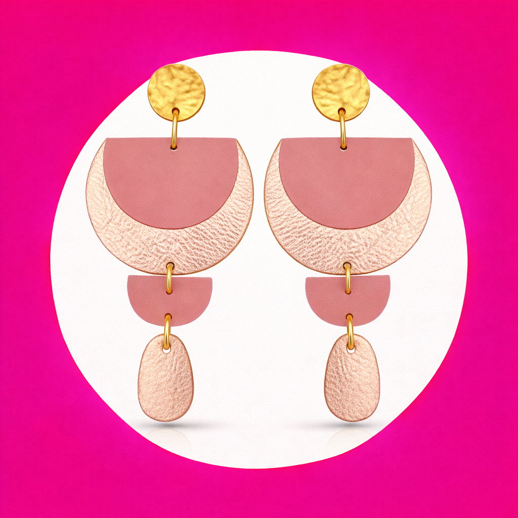Boucles d'oreilles Glow en cuir rose pastel rose poudré (2)