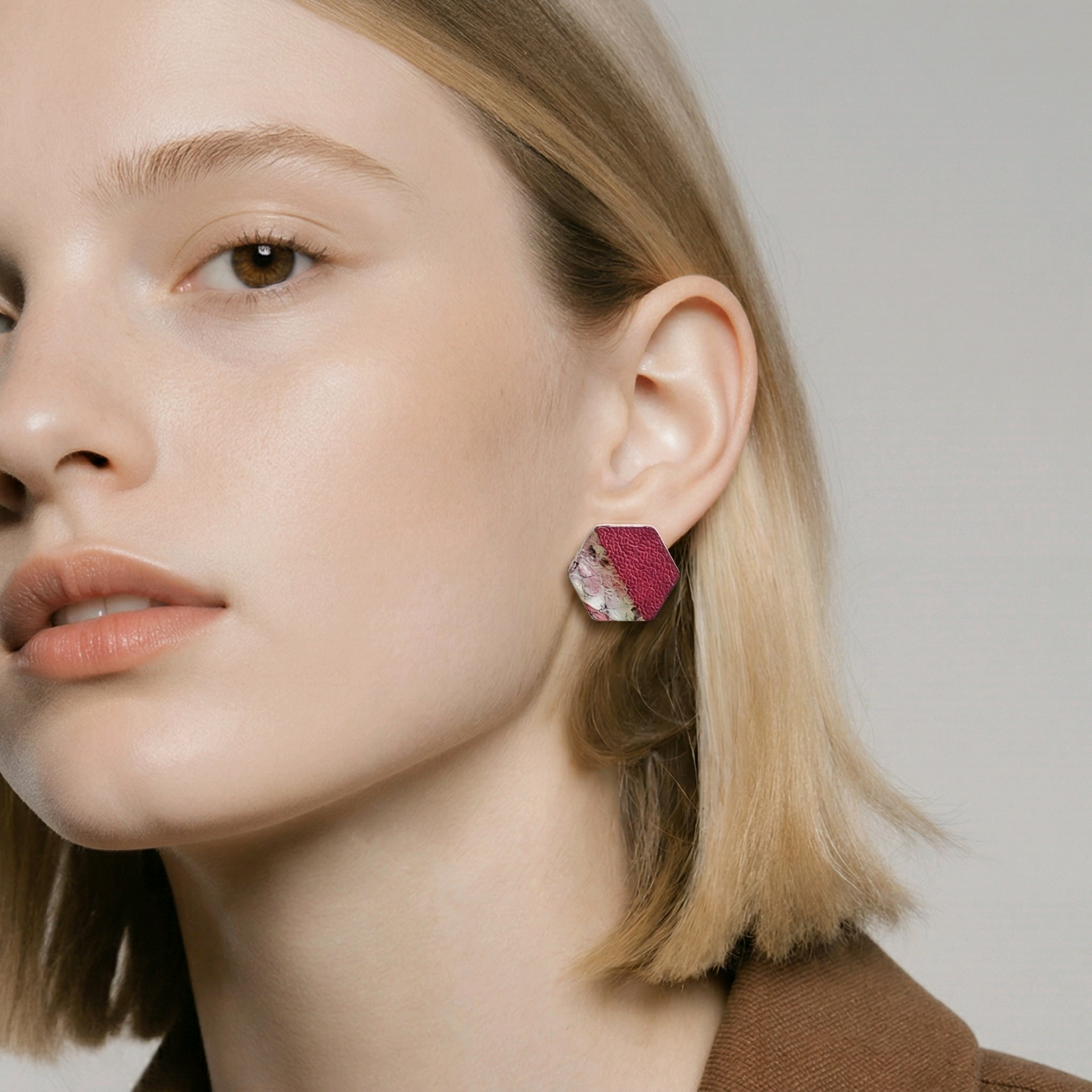 Boucles d'oreilles Jasmin en cuir rose framboise (1)