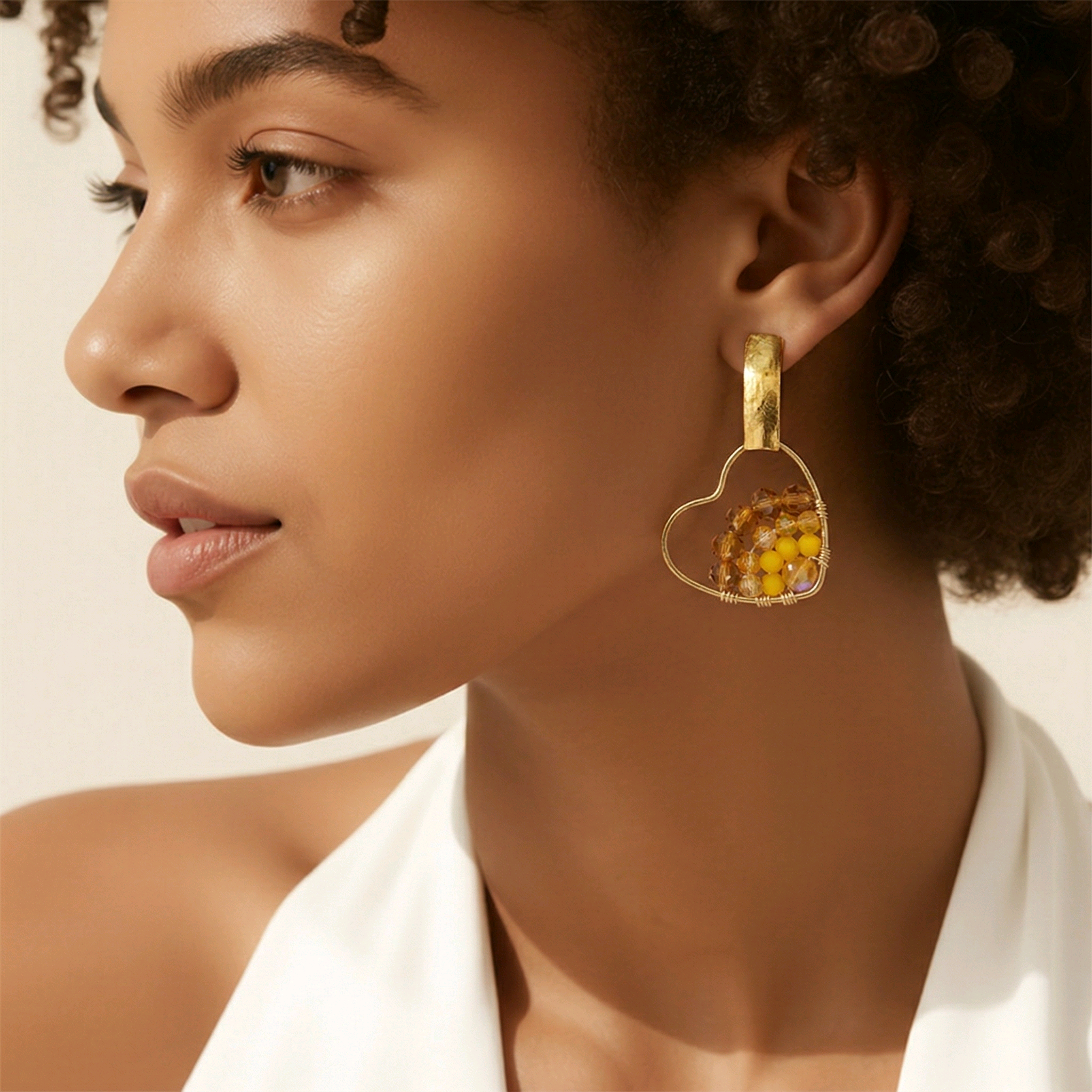 Boucles d'oreilles Lovely en perles de verre jaune (2)