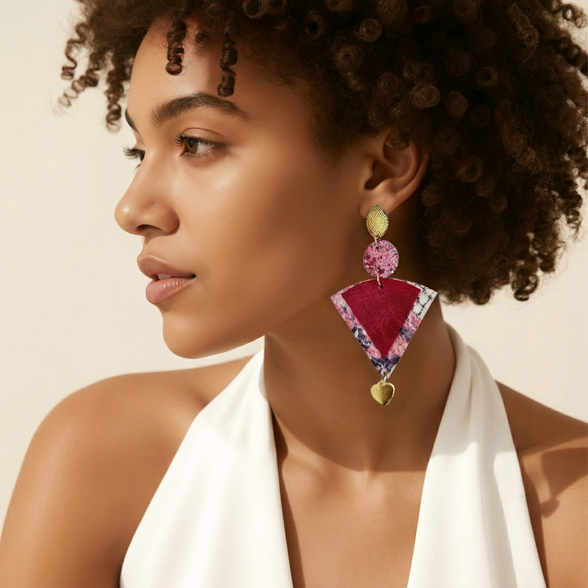 Boucles d'oreilles Maya en cuir rose framboise (1)