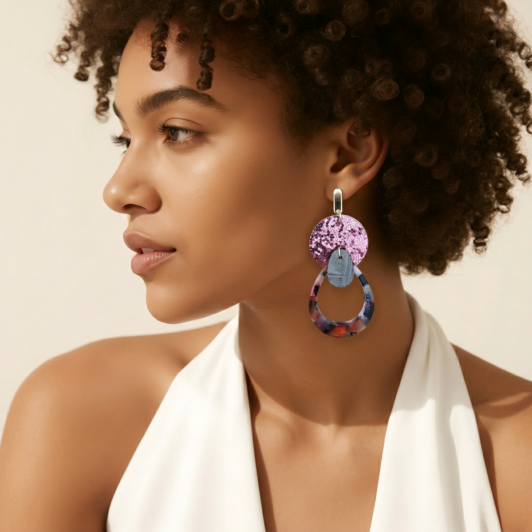 Boucles d'oreilles Stella en cuir rose multicolore (1)