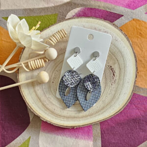 Boucles d'oreilles Sunset en cuir argent blanc gris (1)