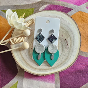 Boucles d'oreilles Sunset en cuir argent vert (1)
