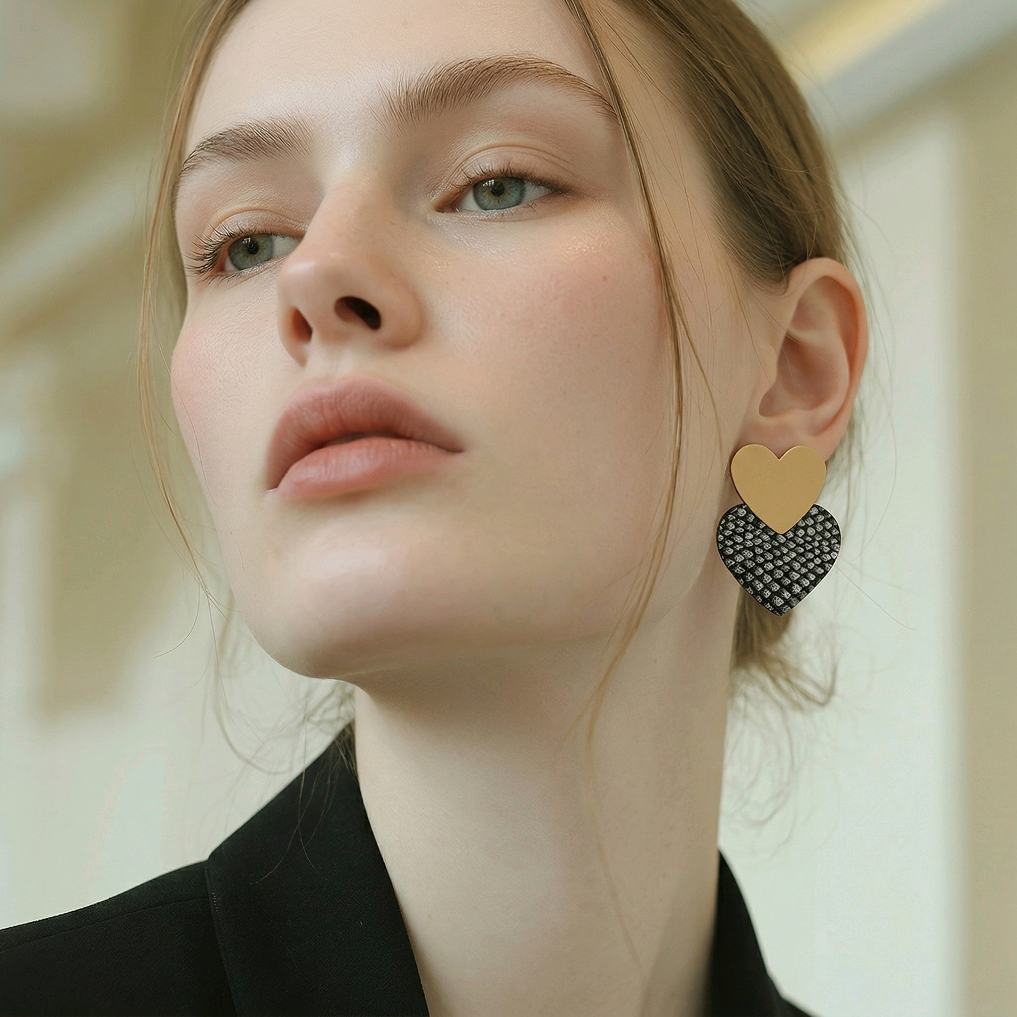 Boucles d'oreilles Venise en cuir beige noir (1)