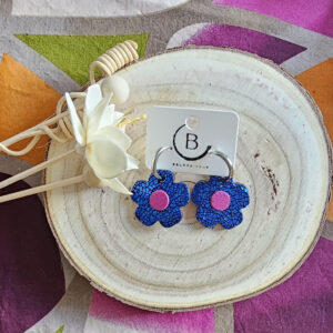 Créoles Fleur en cuir bleu fuchsia (1)