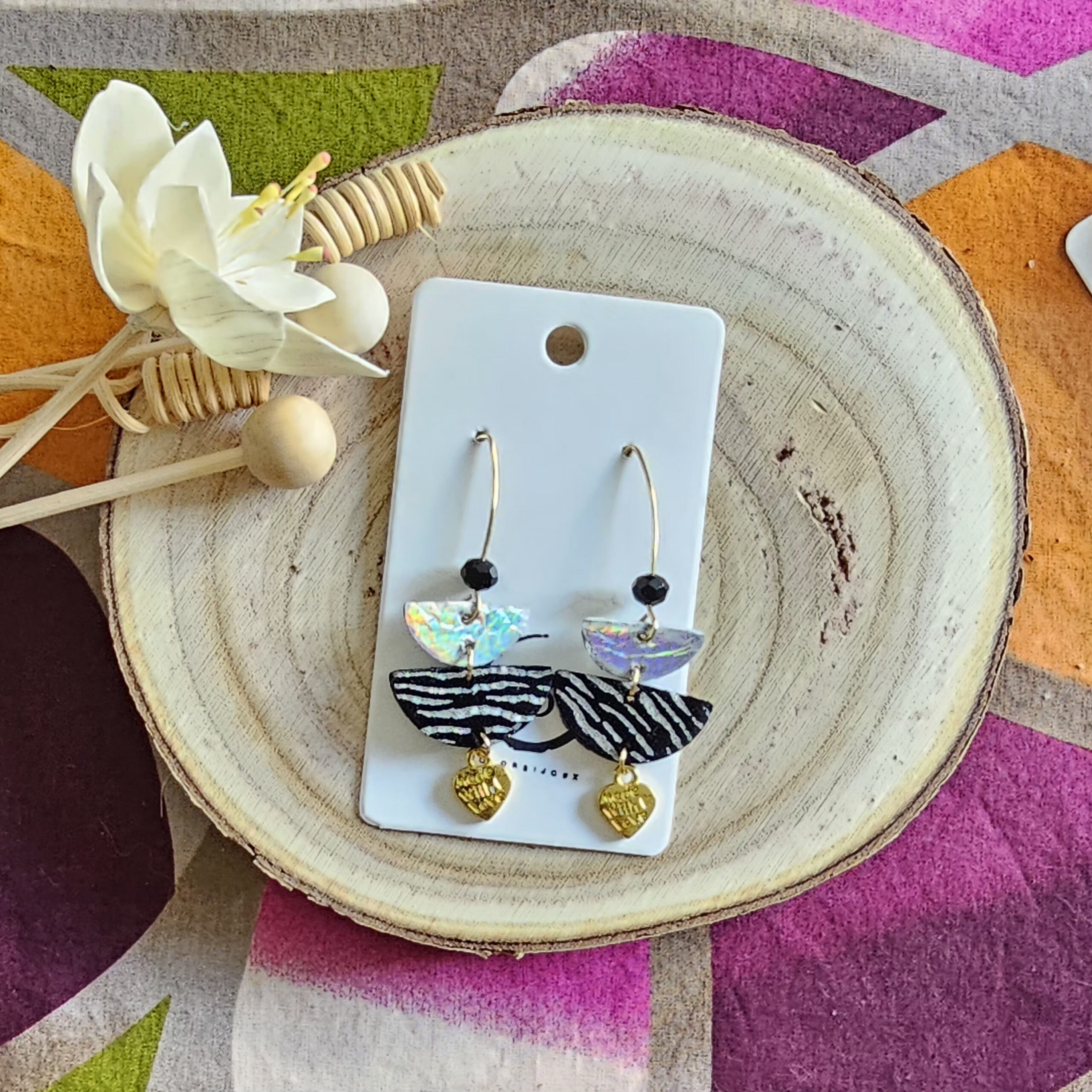 boucles d'oreilles Lola en cuir argent noir (1)