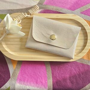 Porte-monnaie porte-cartes en cuir beige holographique